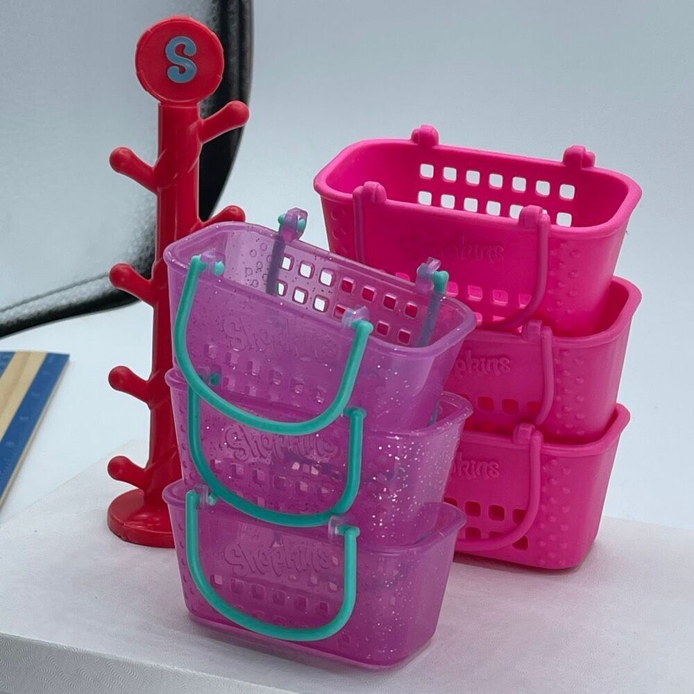 Lot of 7 pieces Shopkins sweet treat stand and 6 baskets